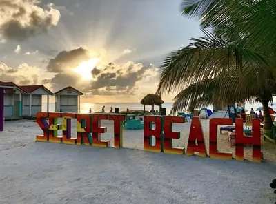 Two Premium Secret Beach Lots — USD 300,000 Each - thumbnail 1