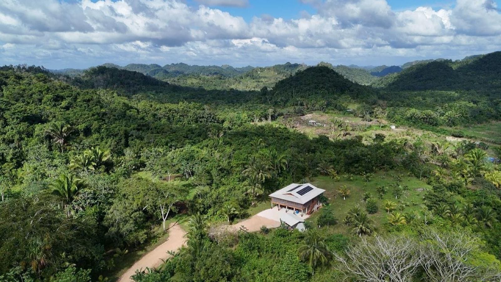 PR-F108 – Off-Grid Jungle Retreat on 35 Acres