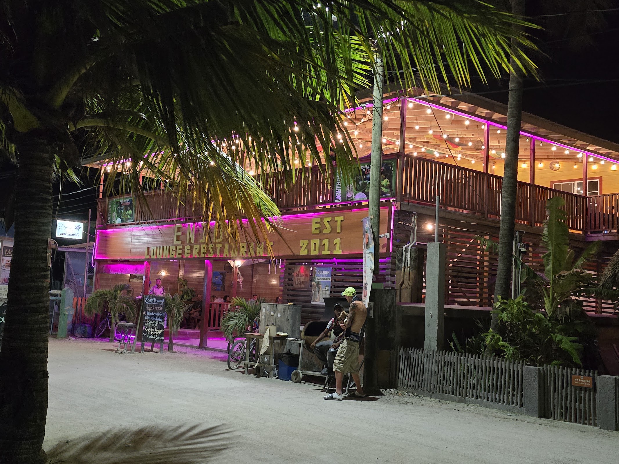 Enjoy Lounge & Restaurant photo 8
