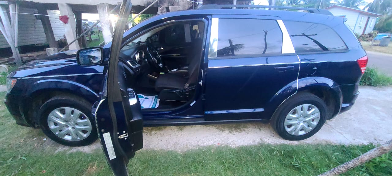 Reliable Rides Taxi Service | Taxi Service in Belize | Shuttle Service photo 5