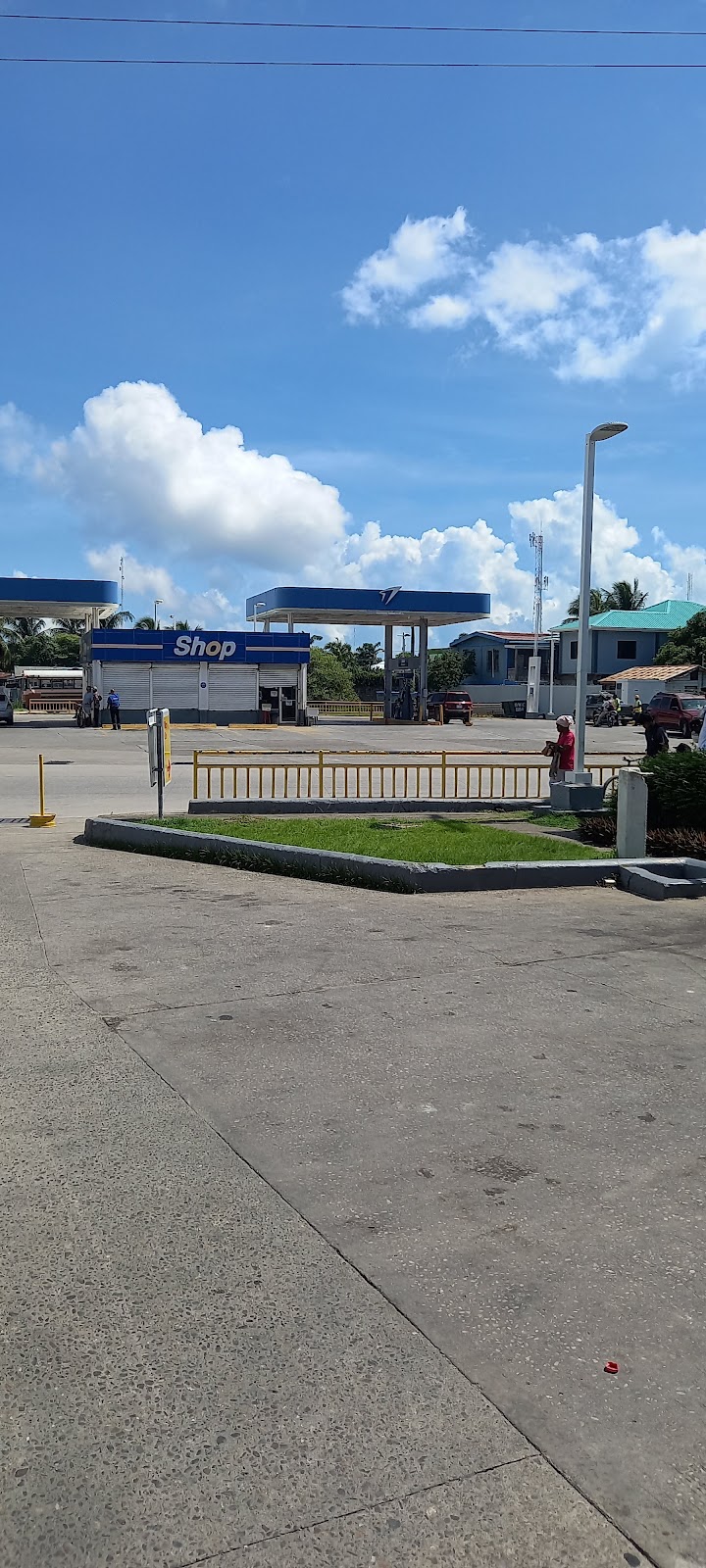 Shell Gas Station photo 3