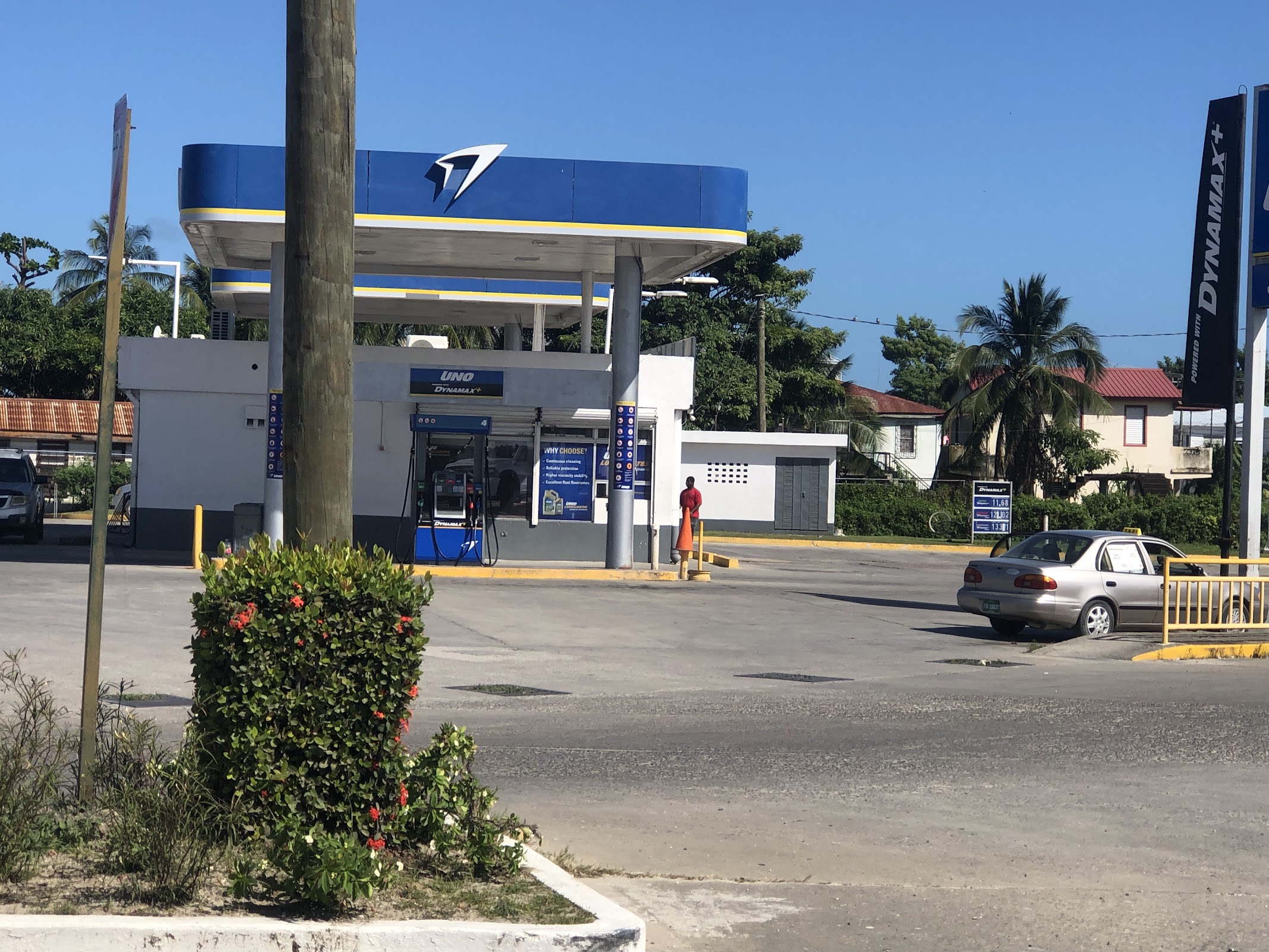 Uno Gas Station photo 3