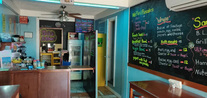 Chill 'n Cruise Cafe & Bike Rental photo 3