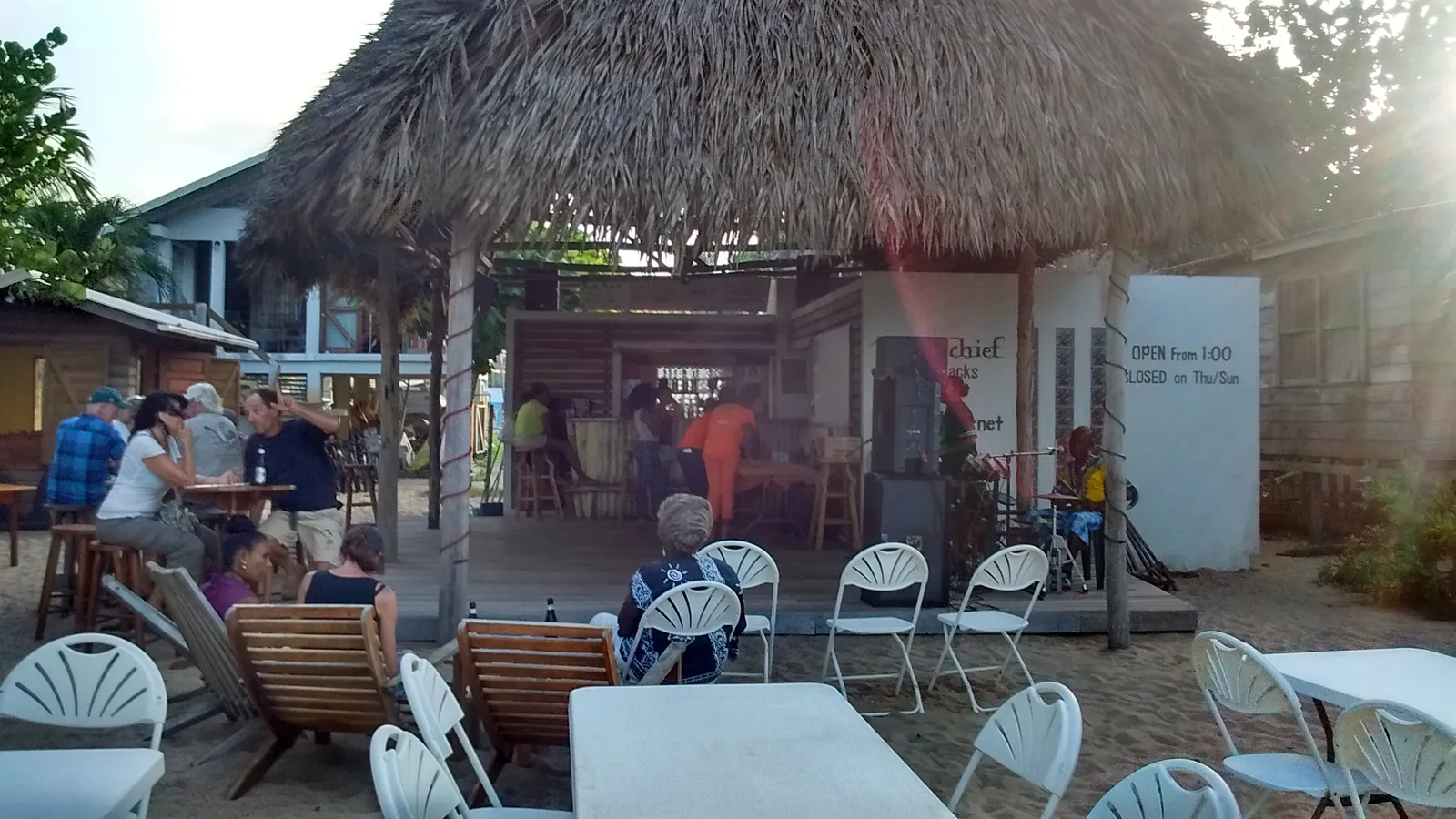 Windschief Beach Bar And MiniGolf