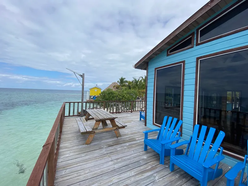 Tarpon Caye Lodge