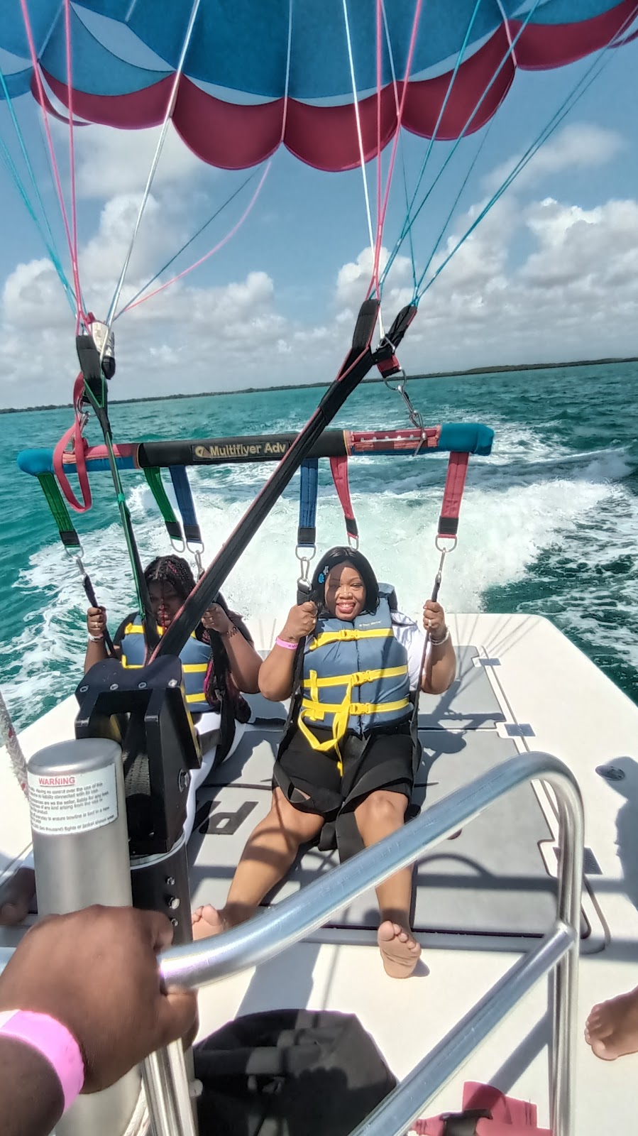 Castaway Caye photo 3