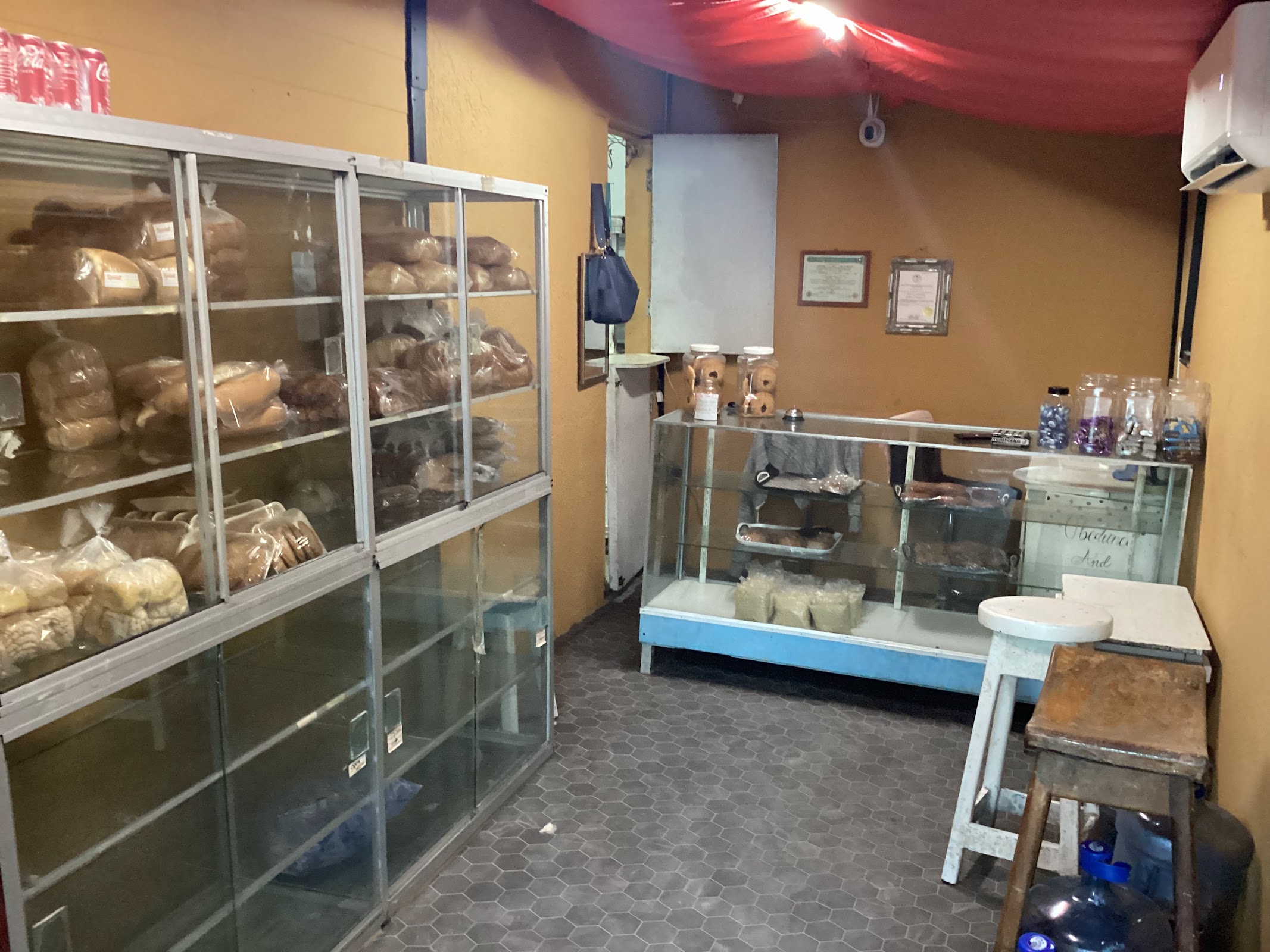 Panaderia y Cafeteria La Fe