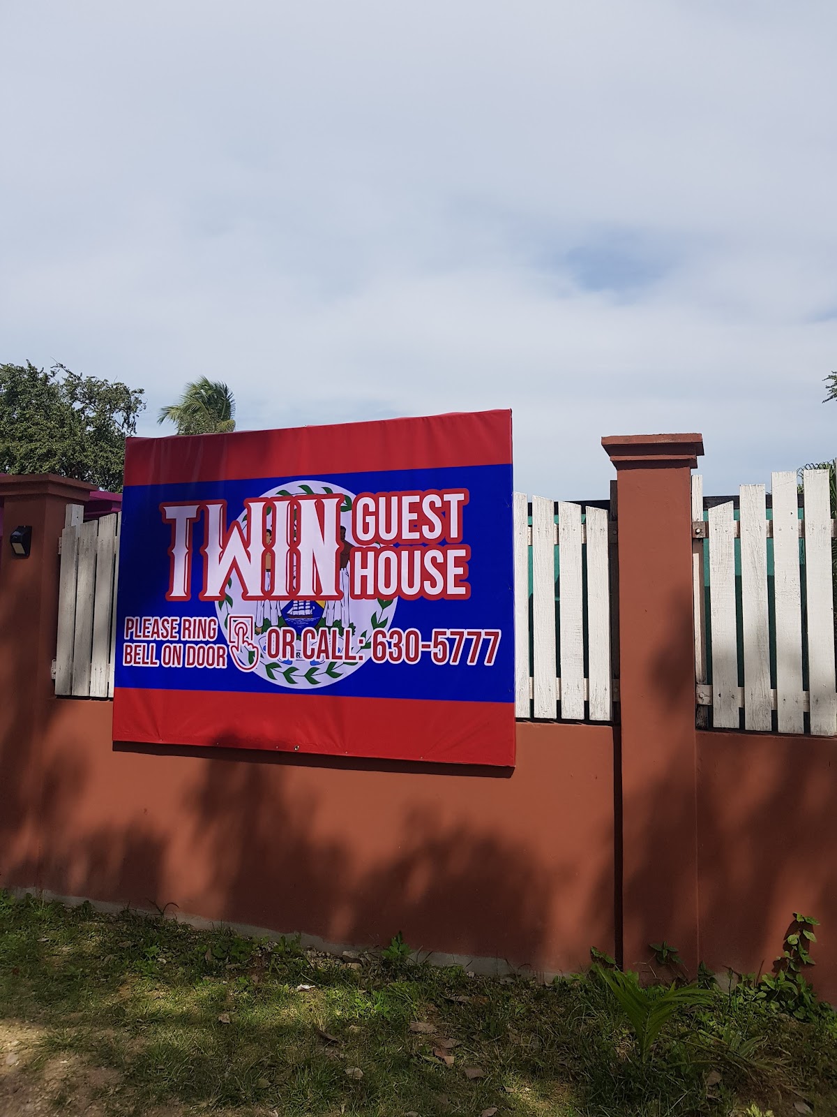 Twin Guest House photo 2