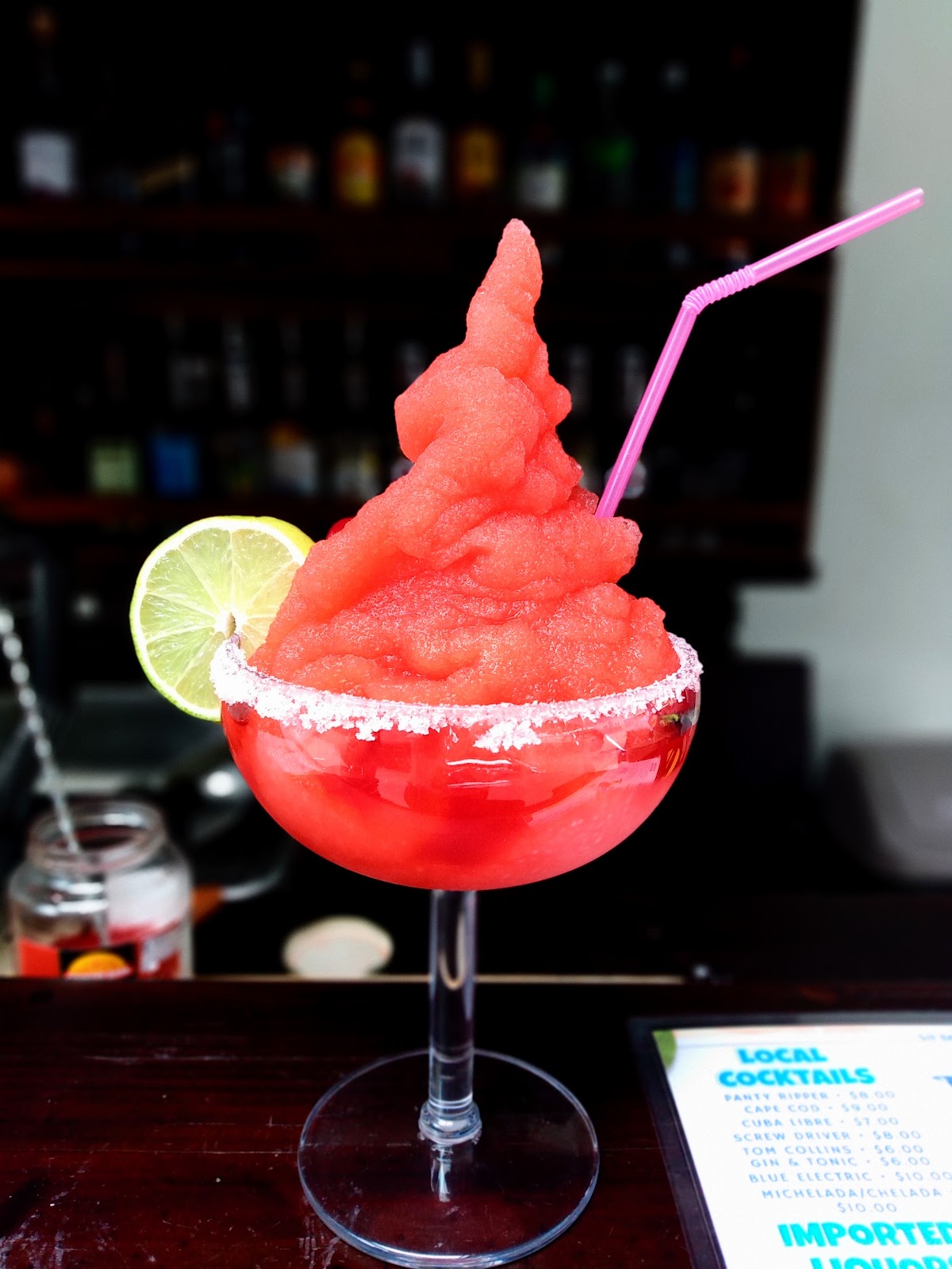 The Tootsie Footsie Bar At Barefoot Caye Caulker Hotel photo 8