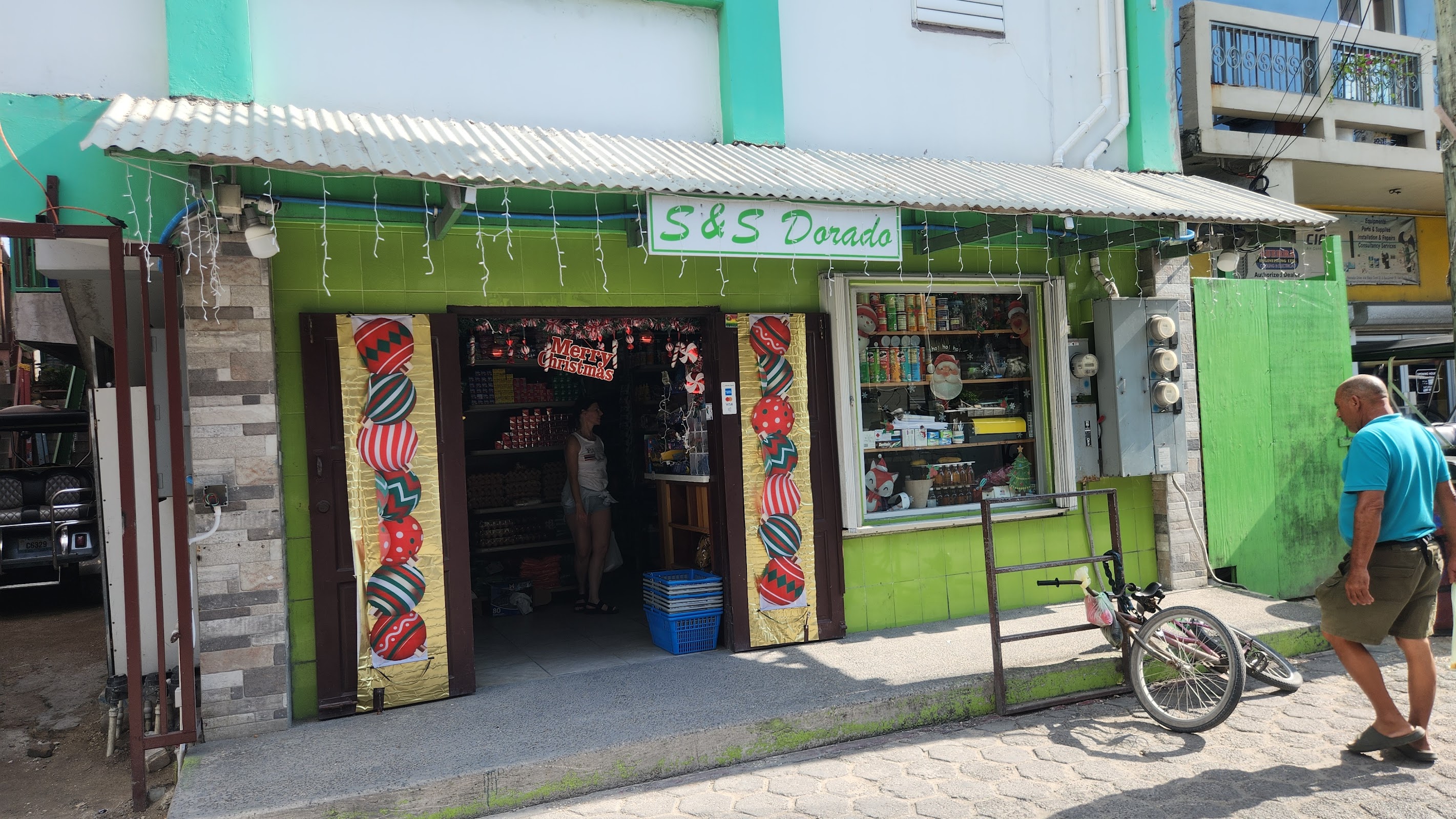 S&S Dorado Store