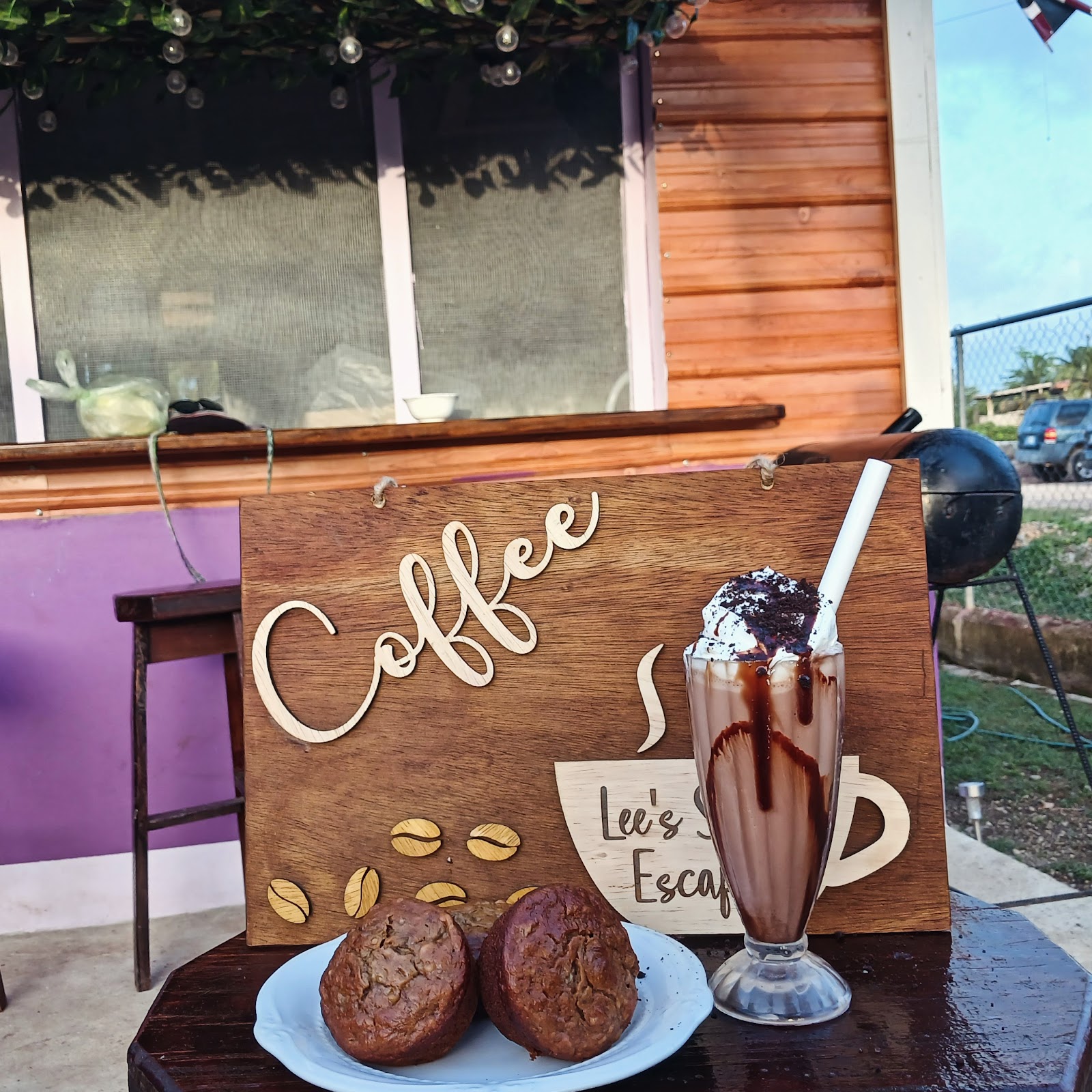 sweet escape photo 3