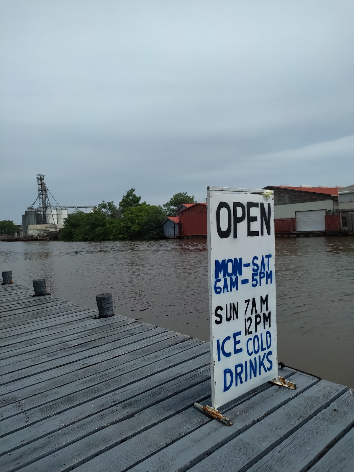 Pirates marina gas station photo 5