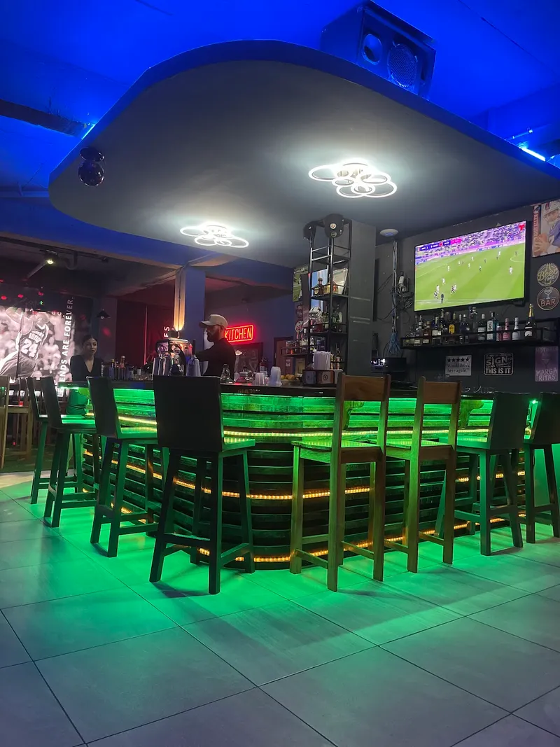 The End Zone Sports Bar & Lounge