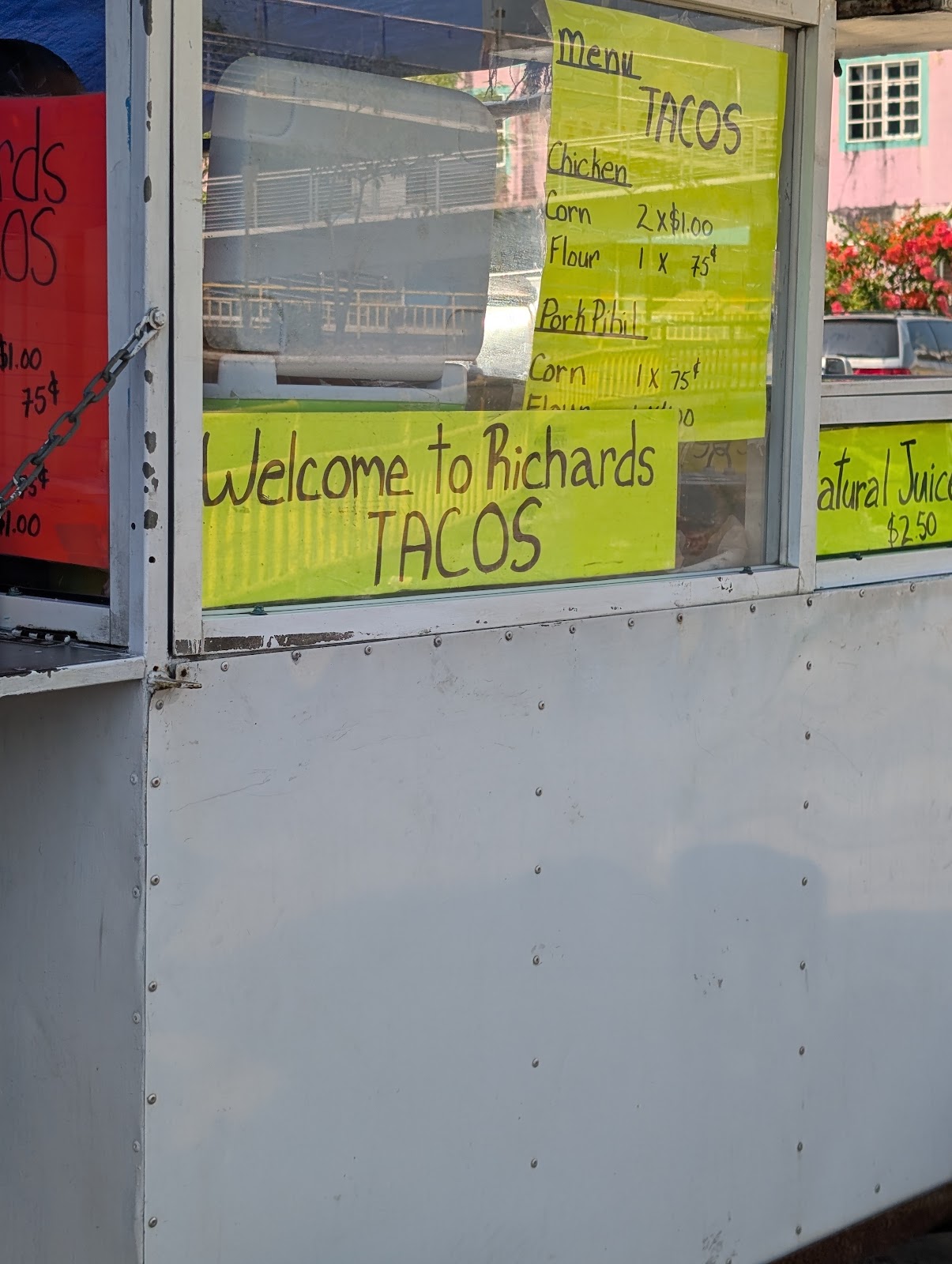 Richards Tacos photo 2
