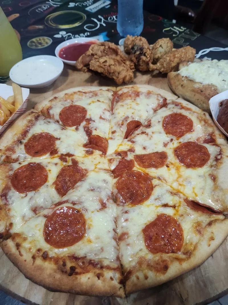 Breda O's Pizza palace photo 3