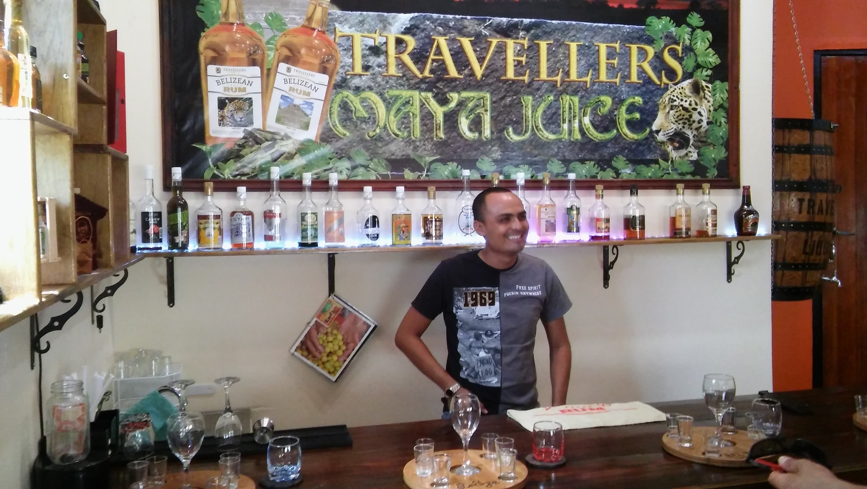 Traveller's Maya Juice: Rum Tasting photo 3