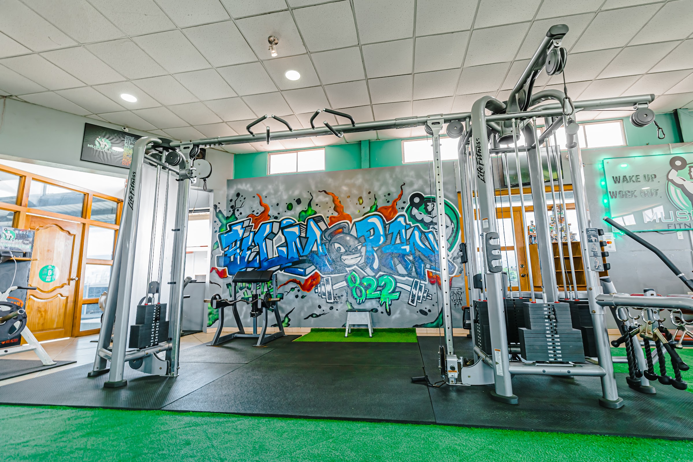 Muscle Hut Fitness Club photo 2