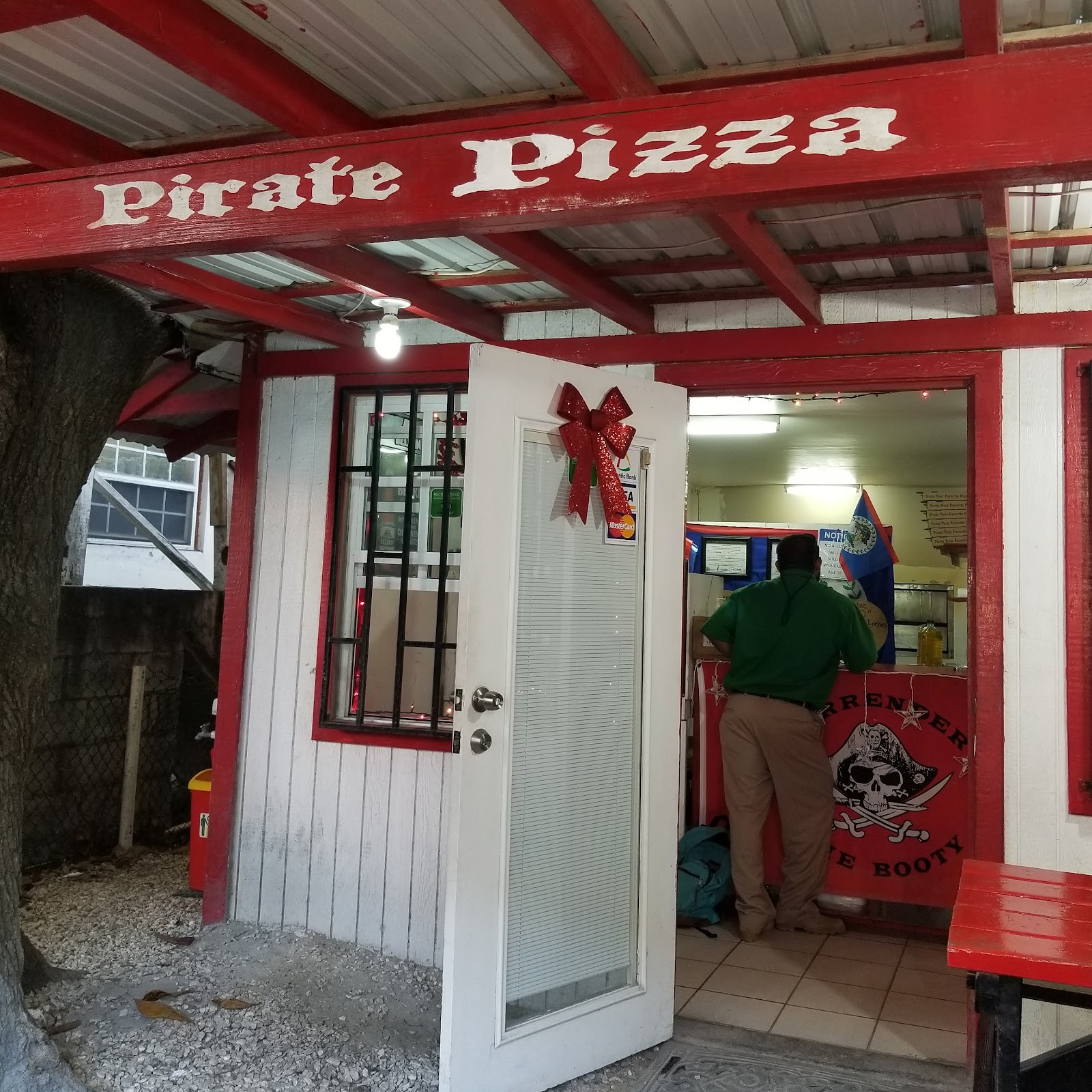 Pirate Pizza photo 3