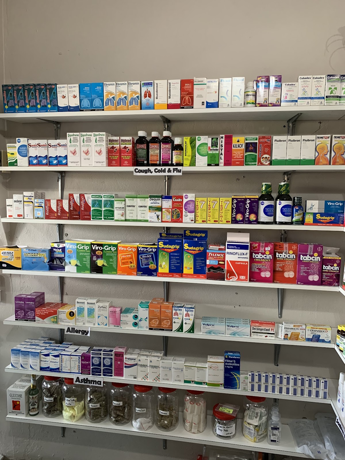 De La Fuente’s Pharmacy - Holy Trinity photo 5