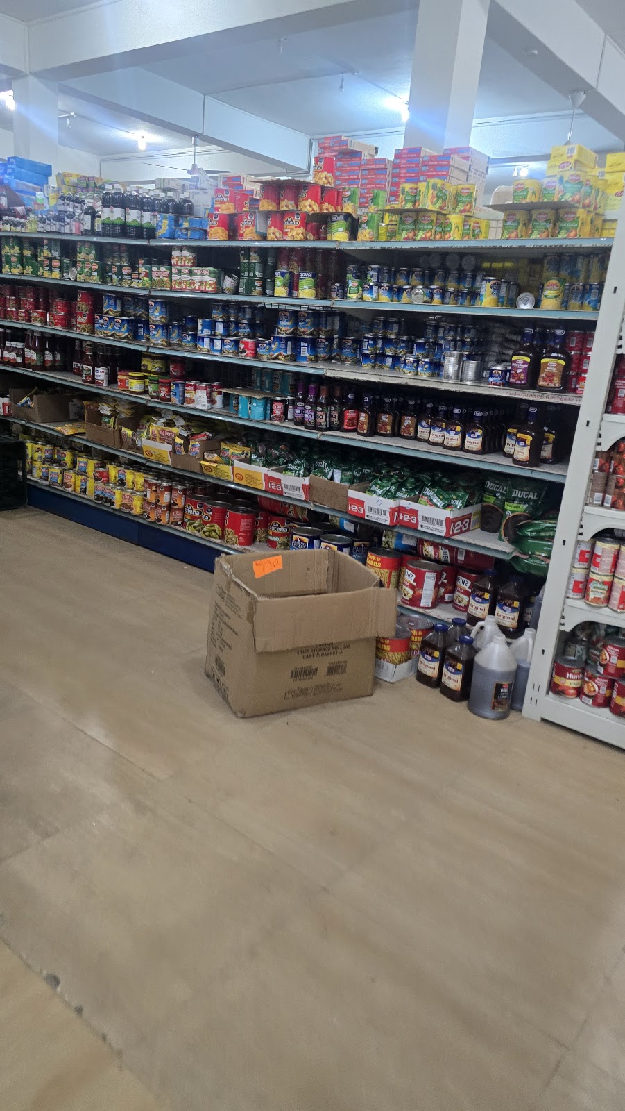 M & Y Supermarket photo 3