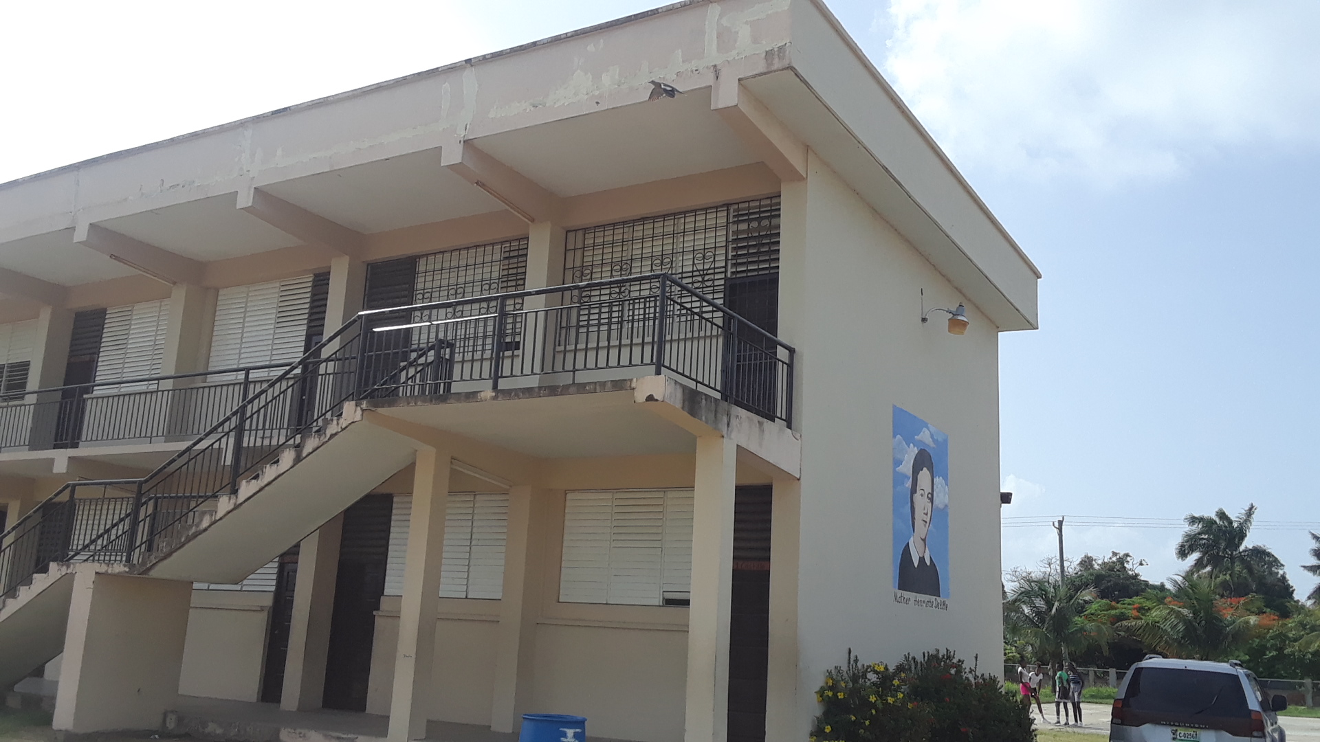 Delille Academy High School photo 4