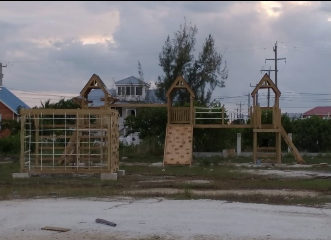 Caye Caulker Kids Park photo 2