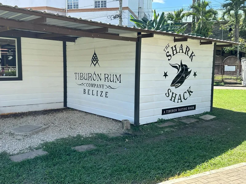 Tiburon Rum Cayó Tasting Room photo 2