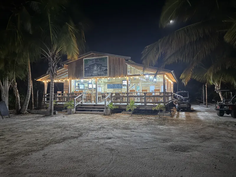 Shaggies bar and grill photo 2