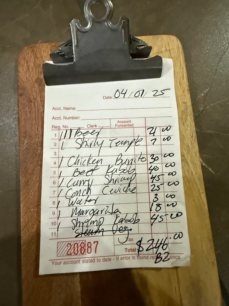 Shaggies bar and grill photo 4