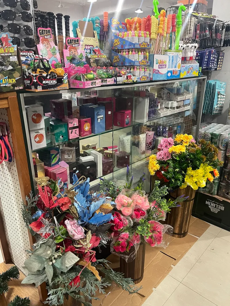 Huang Mart photo 2