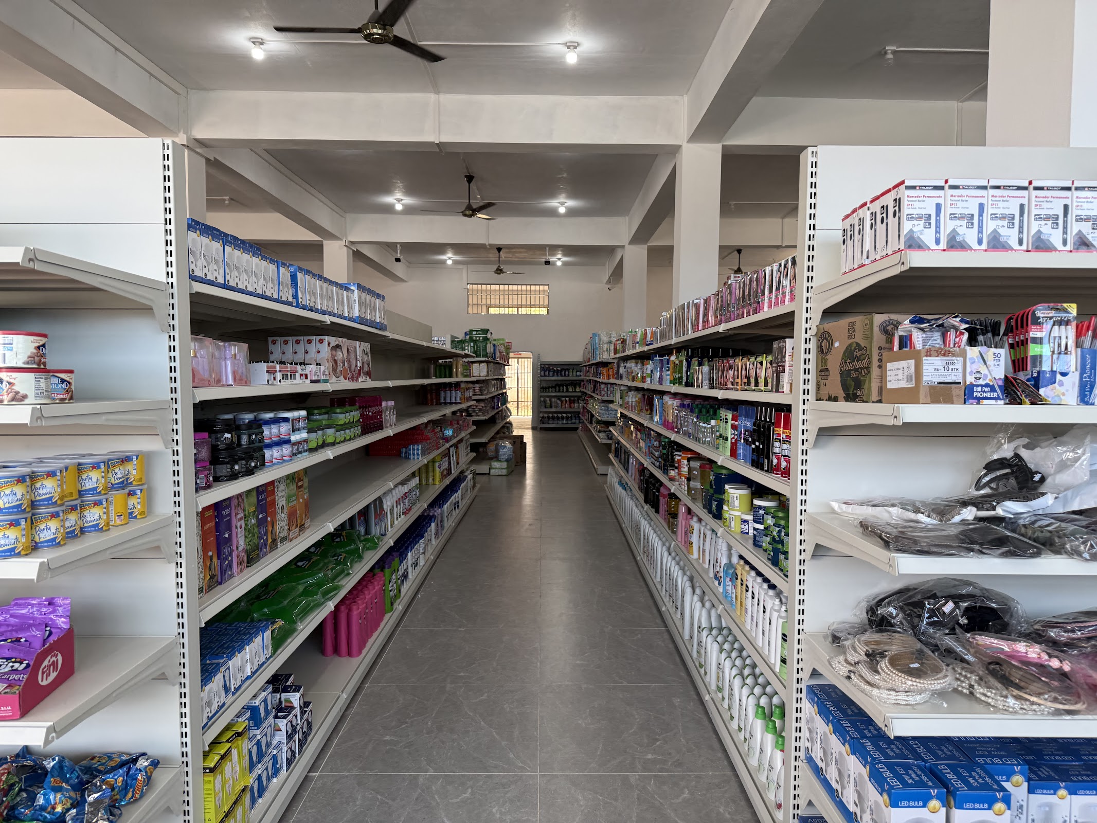 1901 Supermarket photo 2
