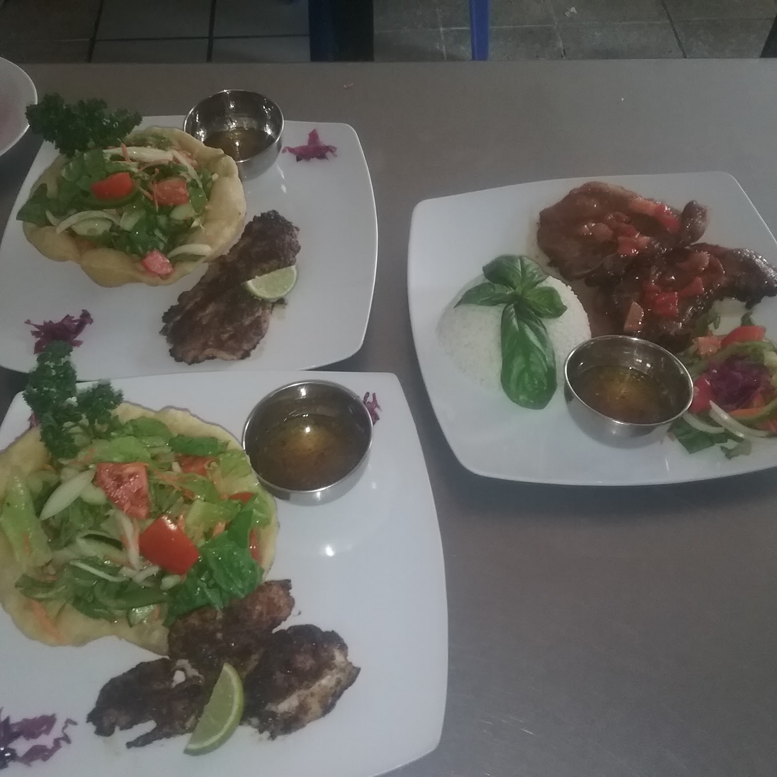 Bull Frog Inn, Hotel and Restaurant photo 6