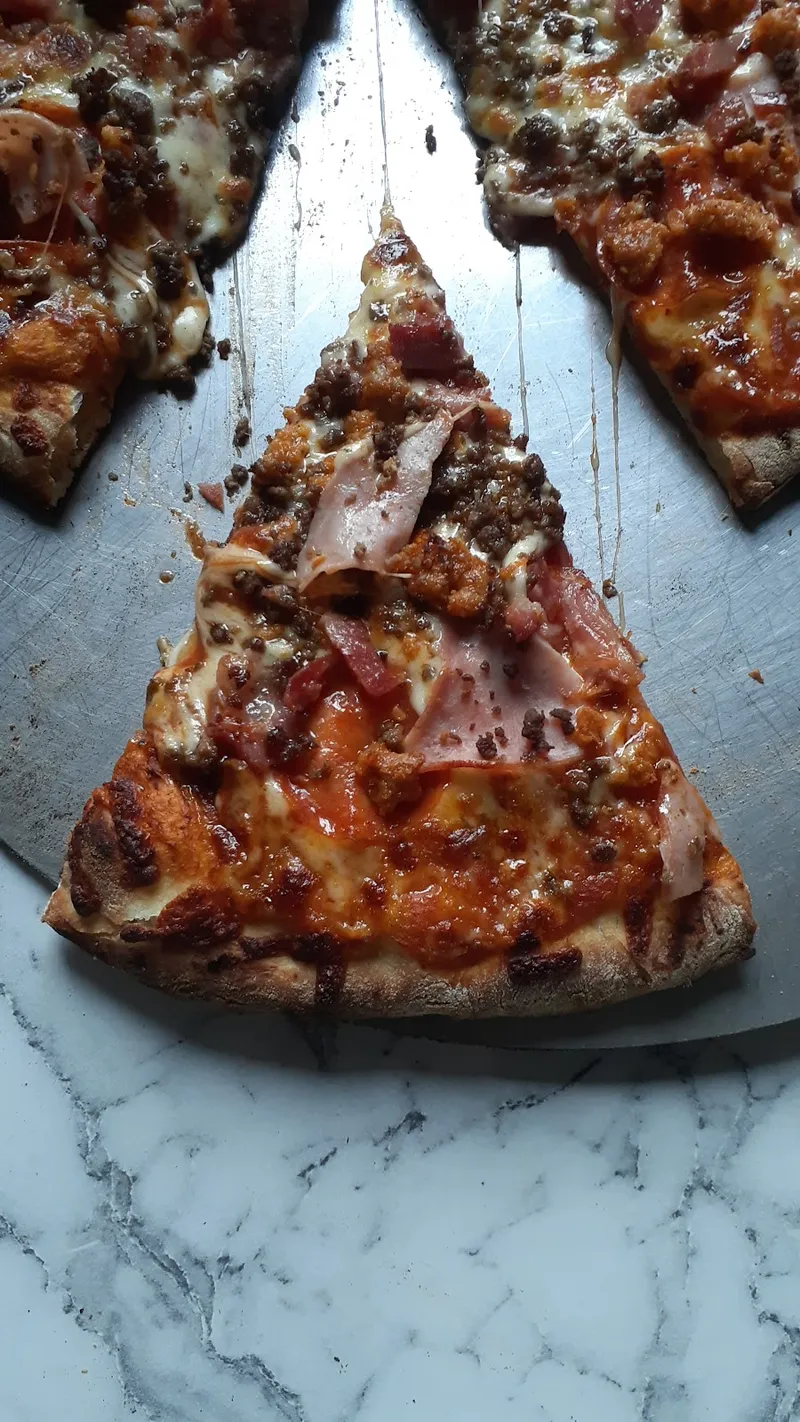 LueLuv's Pizza