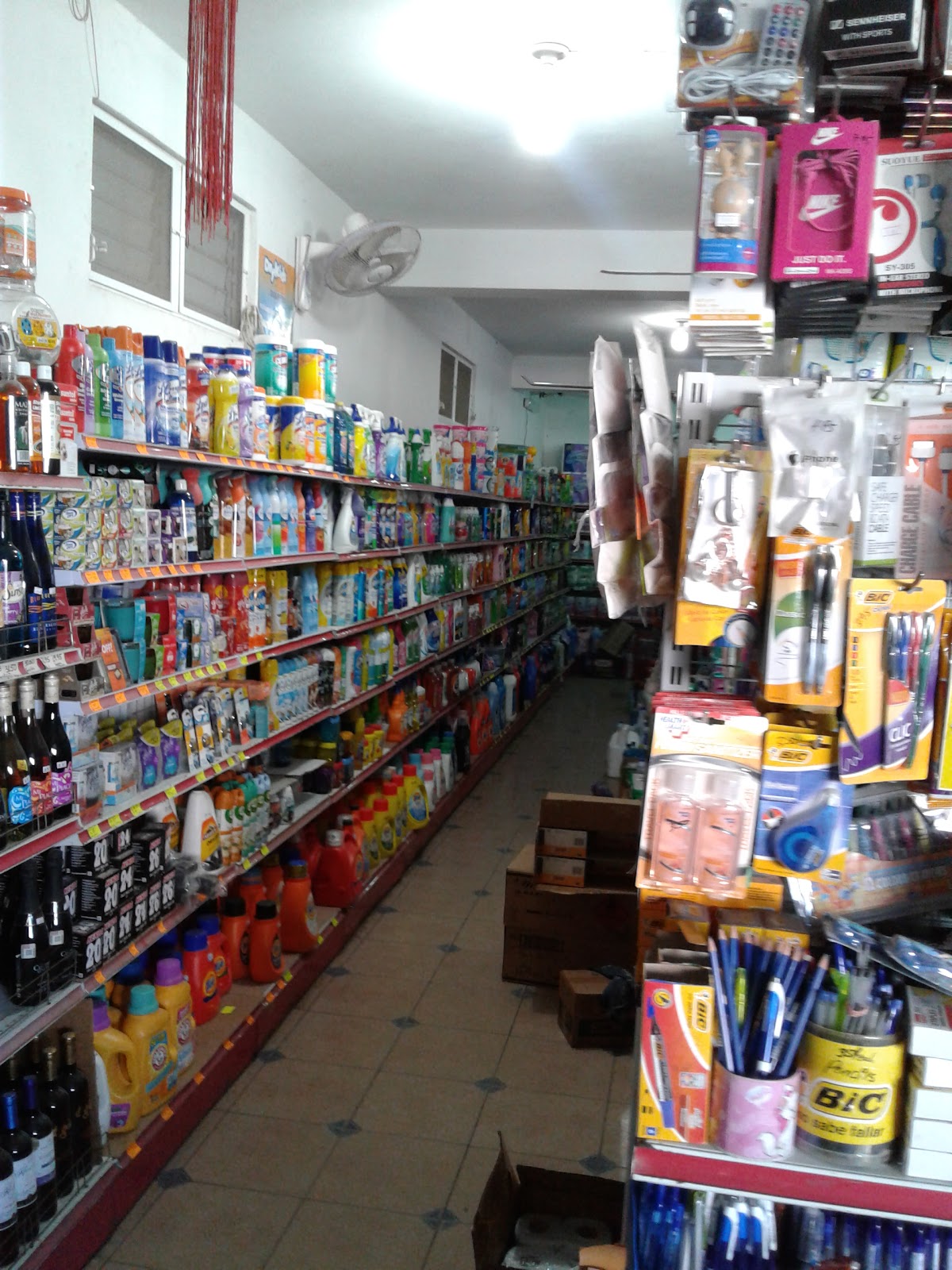 Season Supermarket photo 4