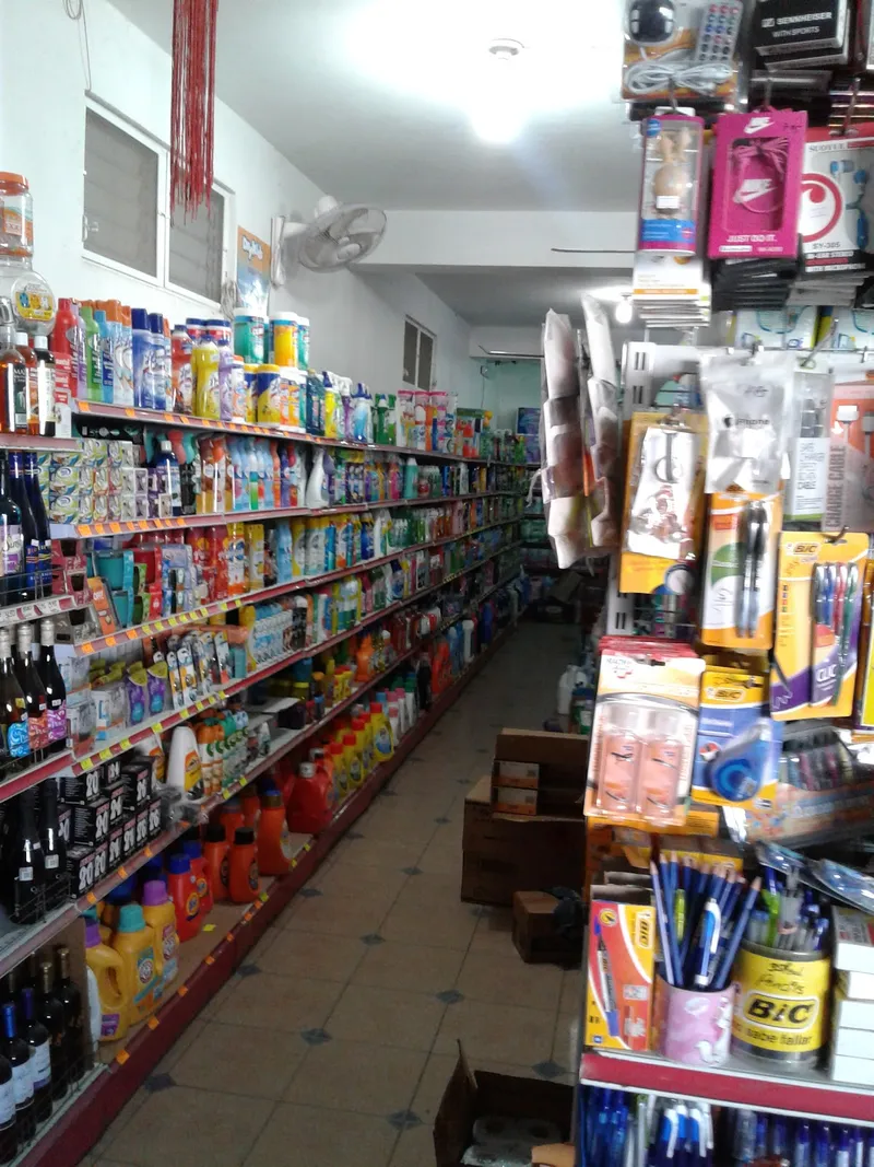 Season Supermarket photo 4