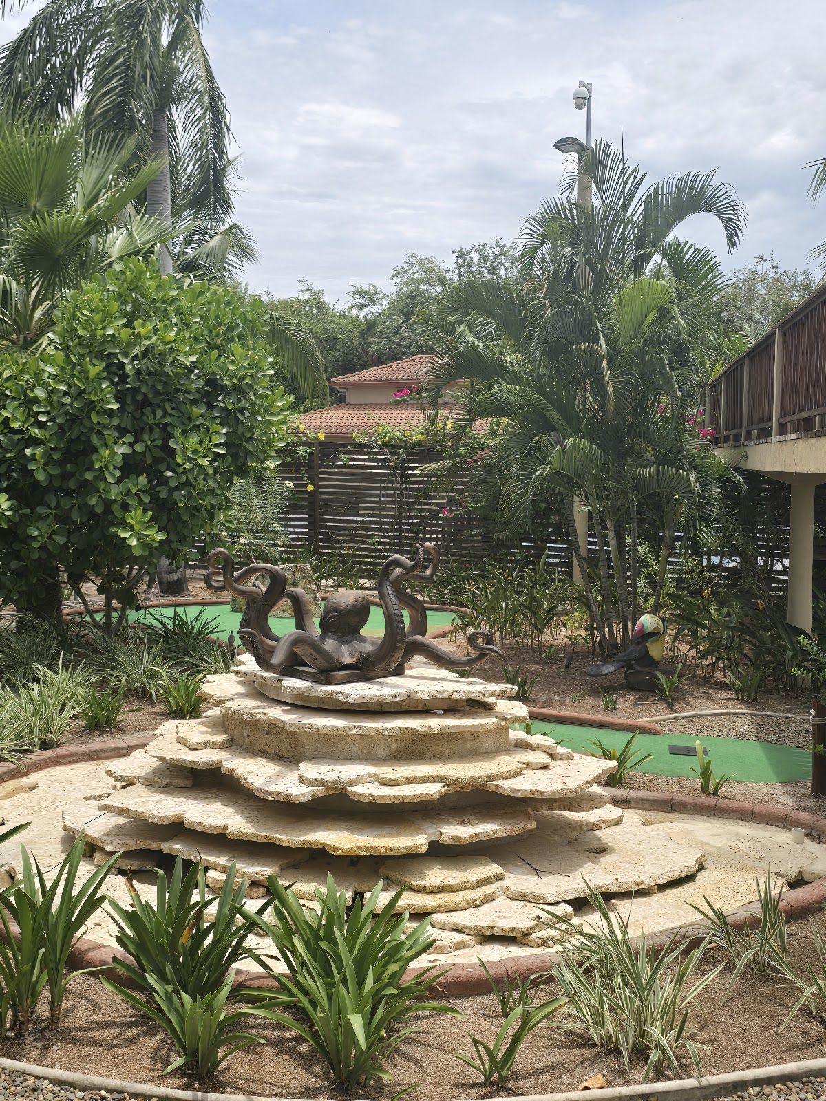 Inky's 19th Hole Bar & Grill photo 3