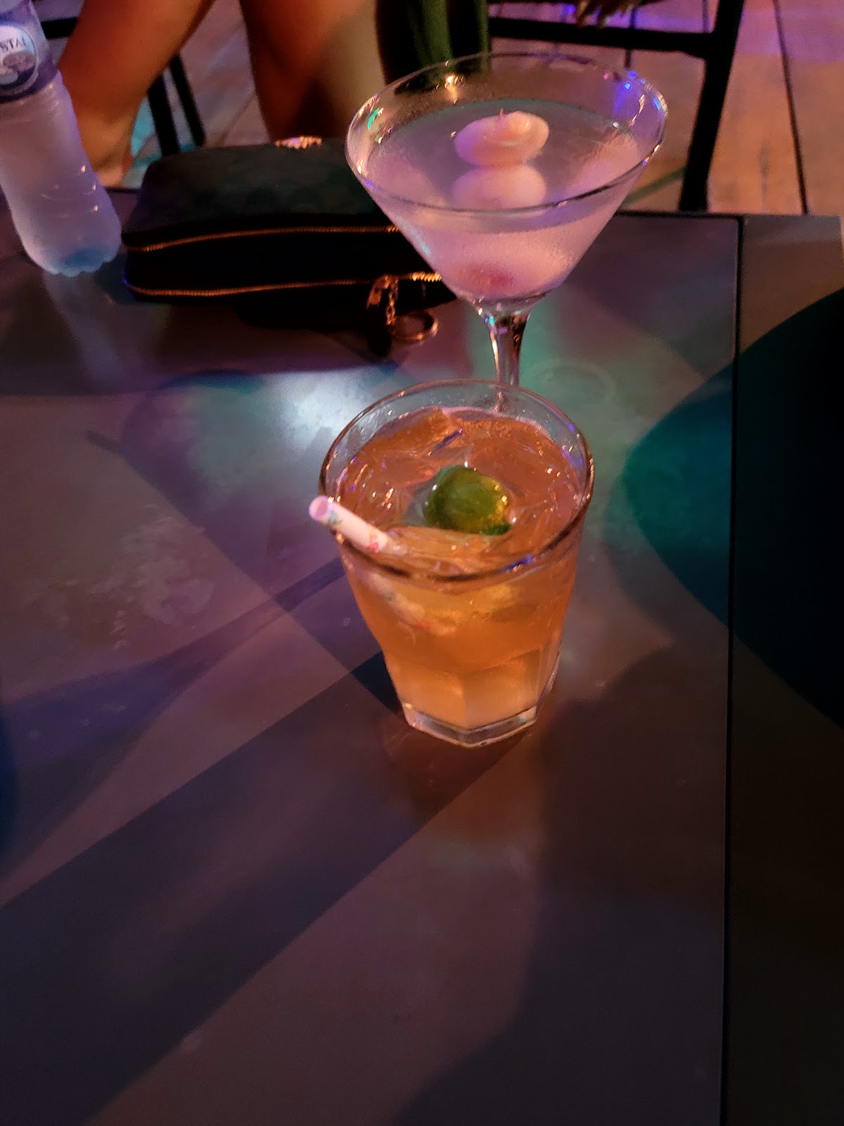 Sunset Lounge photo 2