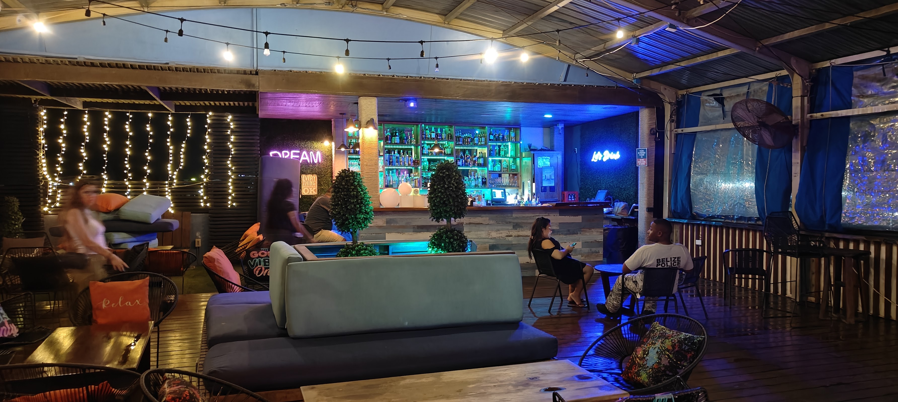 Sunset Lounge photo 3