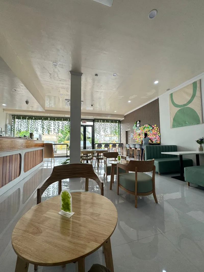 May's Cafe photo 5