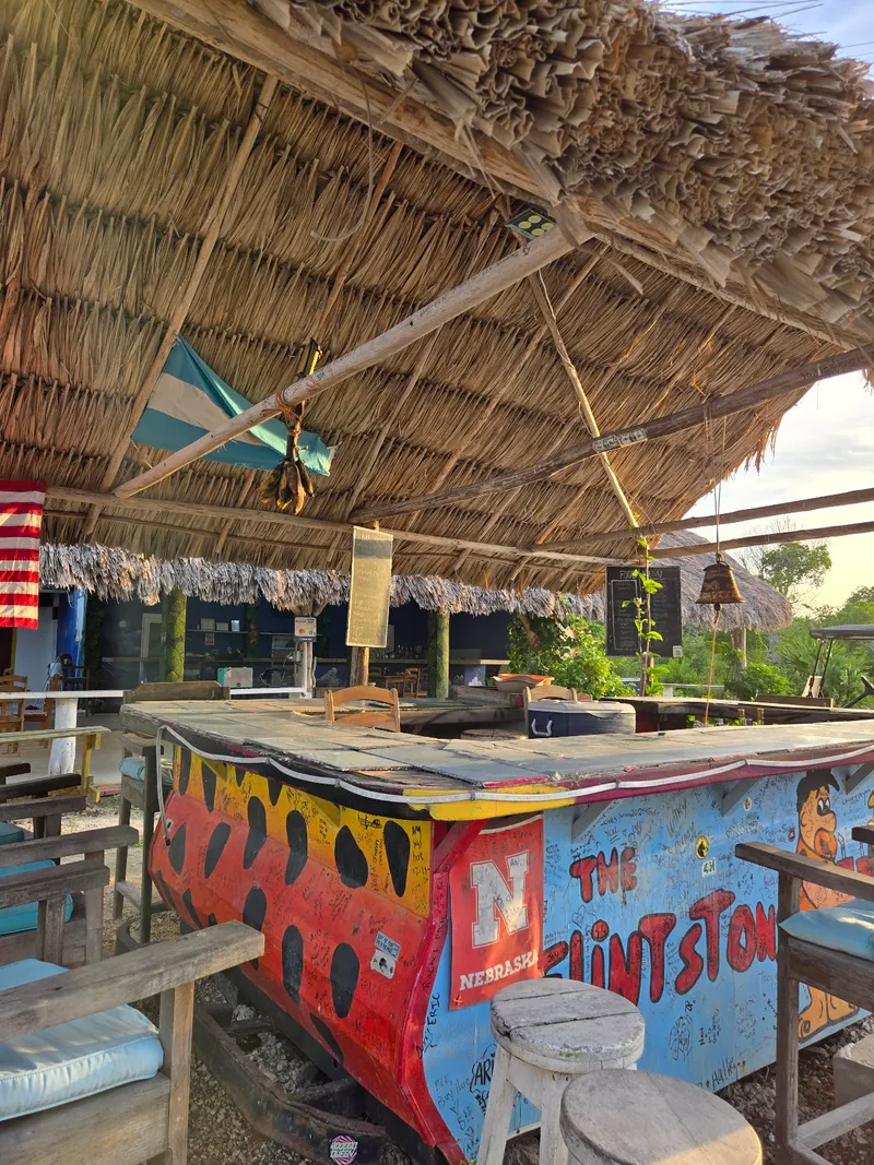 Roadkill Bar Secret Beach photo 5
