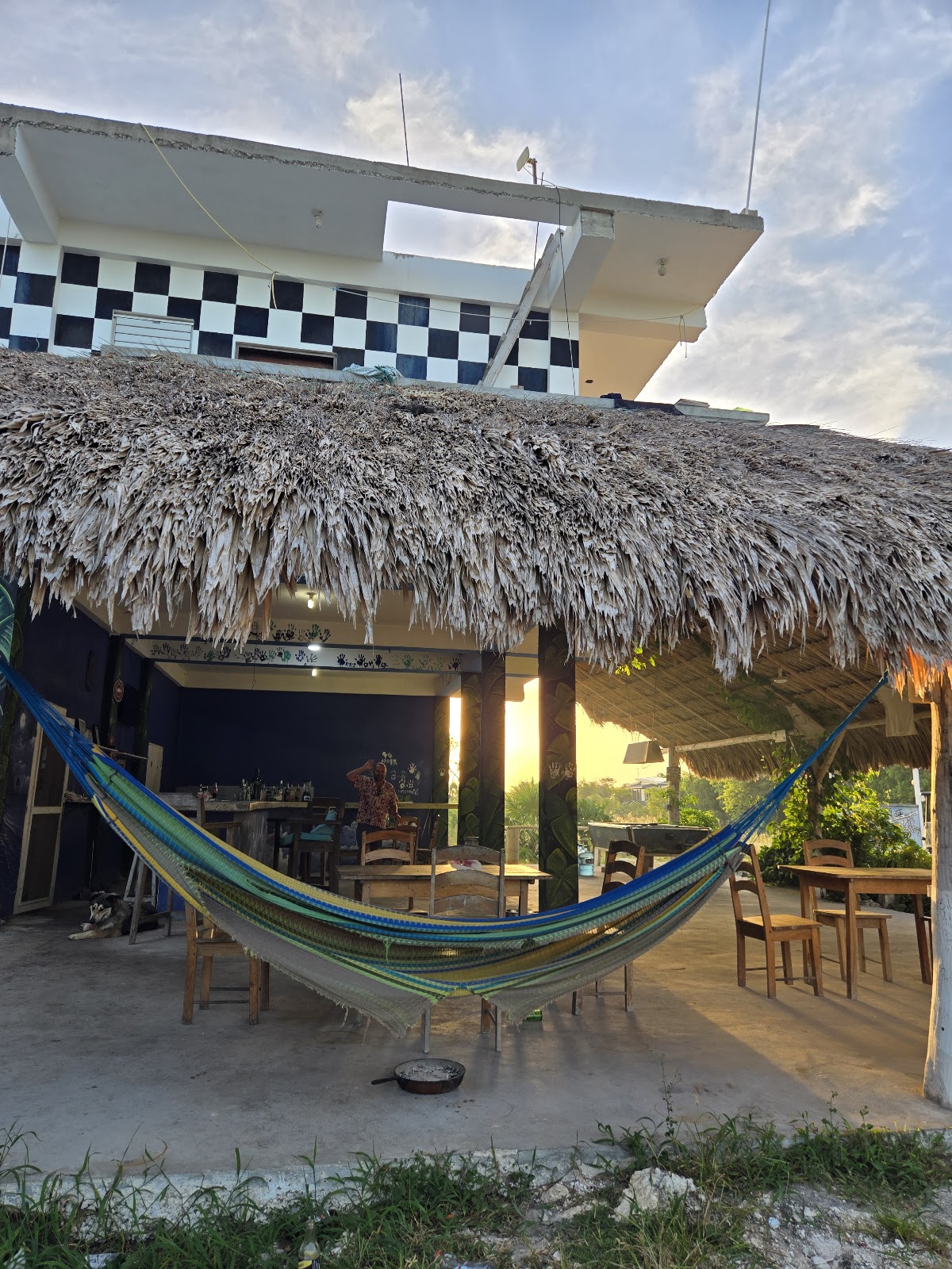 Roadkill Bar Secret Beach photo 4