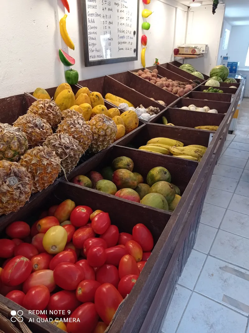Amigo Convenient store photo 3