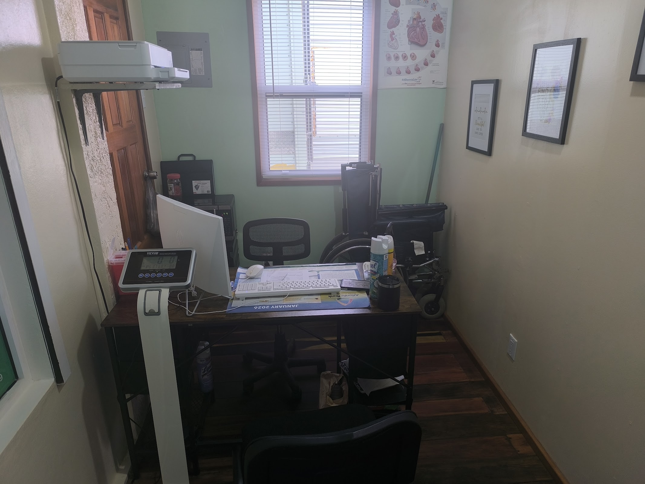 Dr. D's Clinic photo 3
