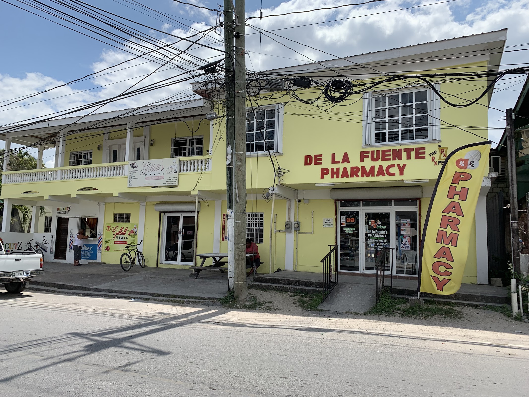De la Fuente's Pharmacy photo 4