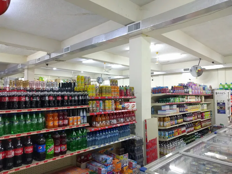 Caye Mart photo 2