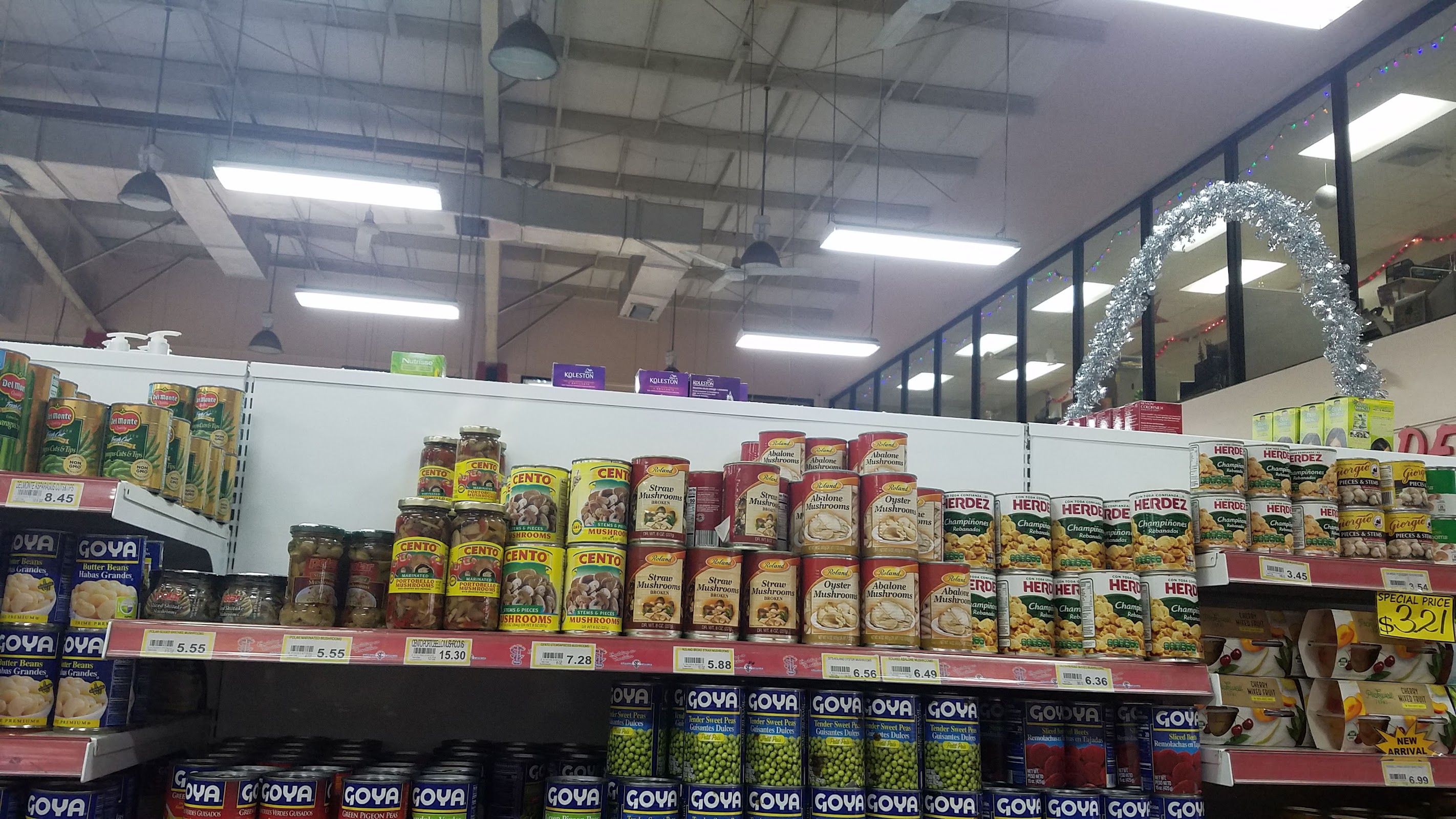 Save U Supermarket photo 6