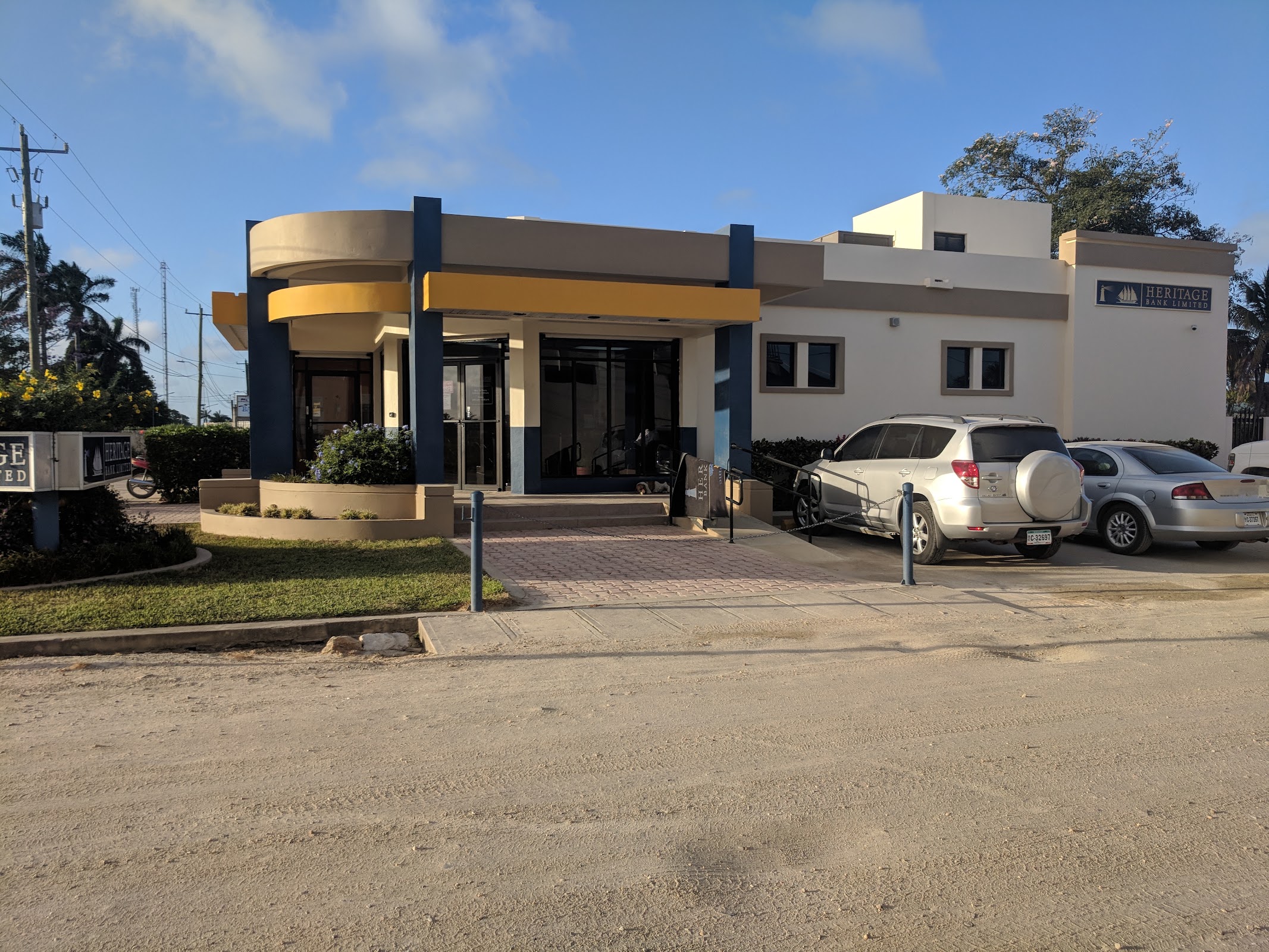 Heritage Bank photo 5