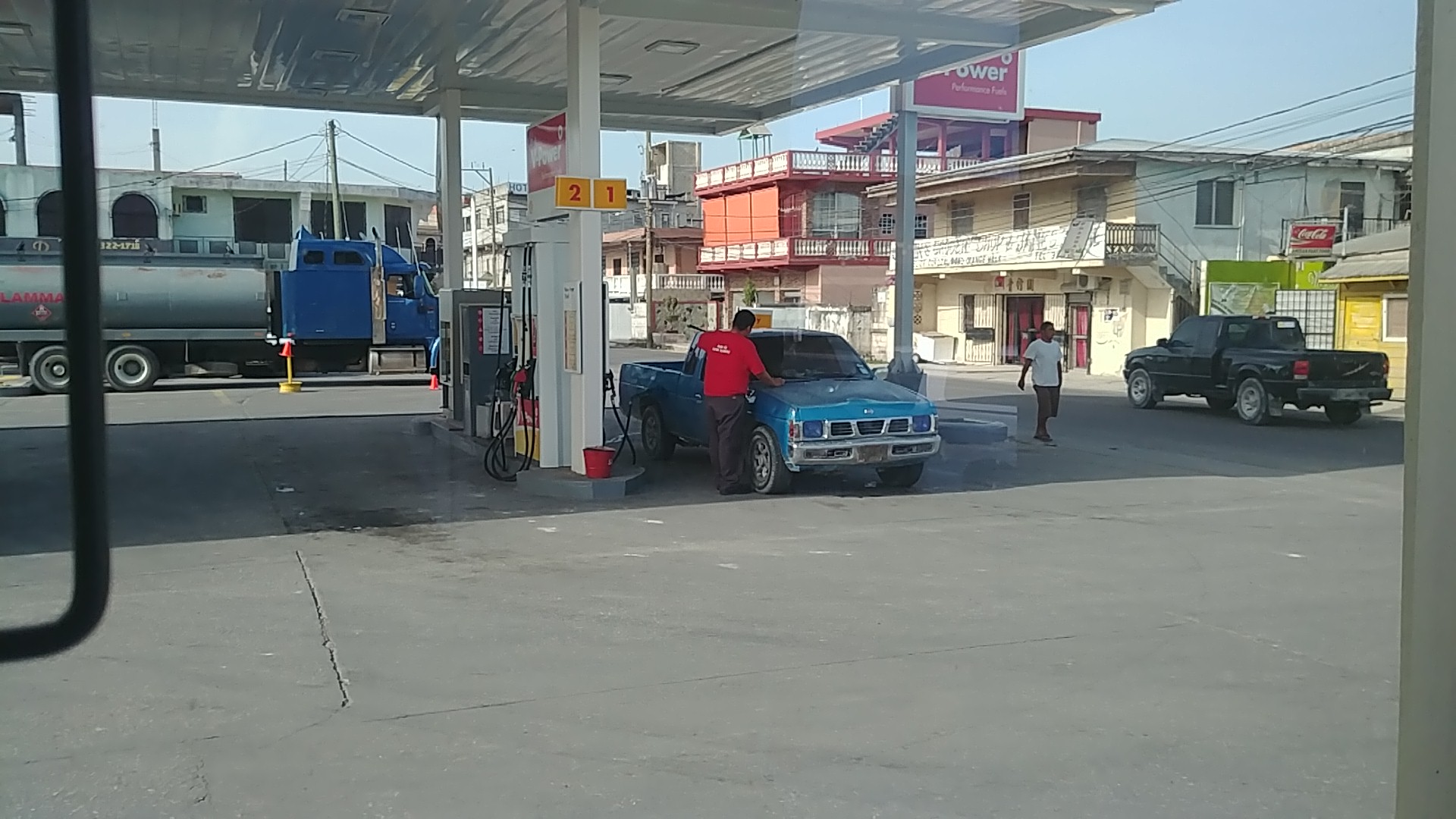 Shell Gas Station photo 3