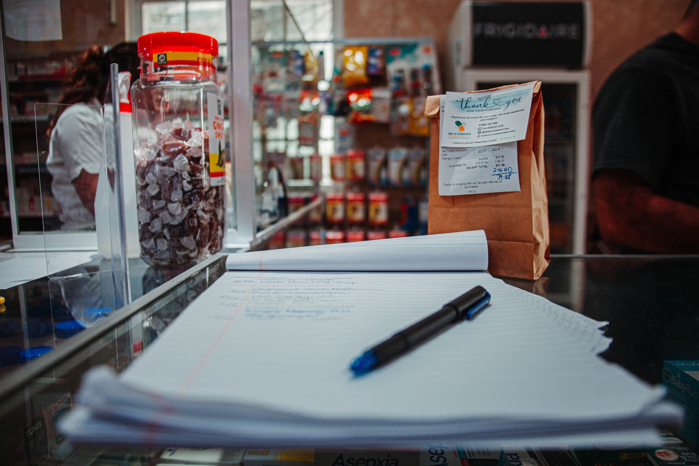 De La Fuente's Pharmacy photo 8