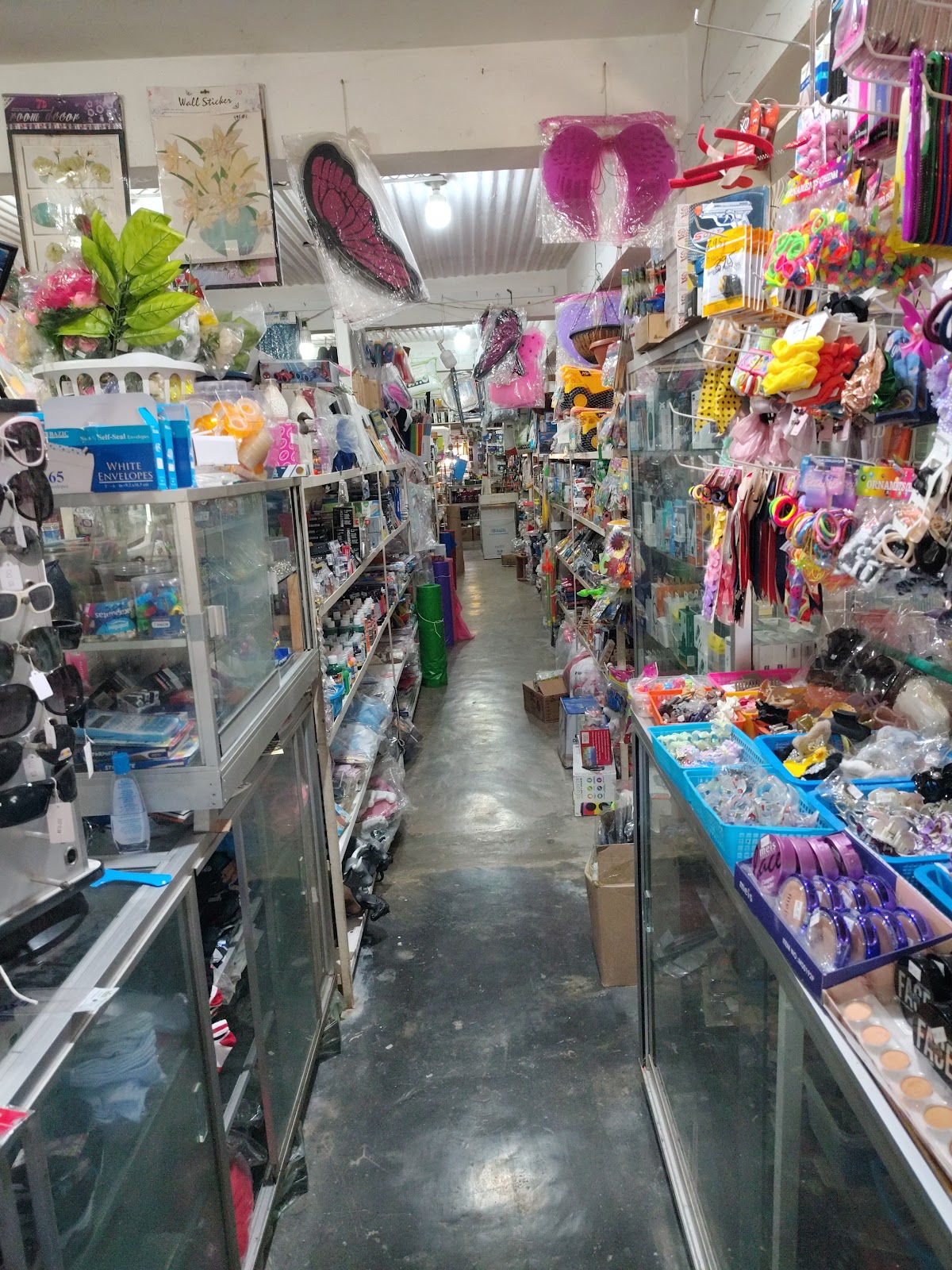 Benny's Store photo 6